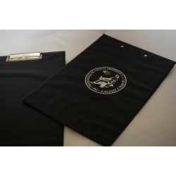 Podložka s klipom A4 s logom Prírodovedeckej fakulty